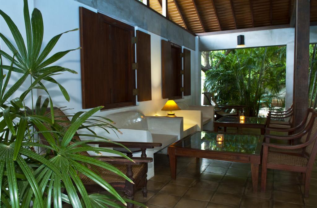Hotel Sunflower Kataragama Exterior photo